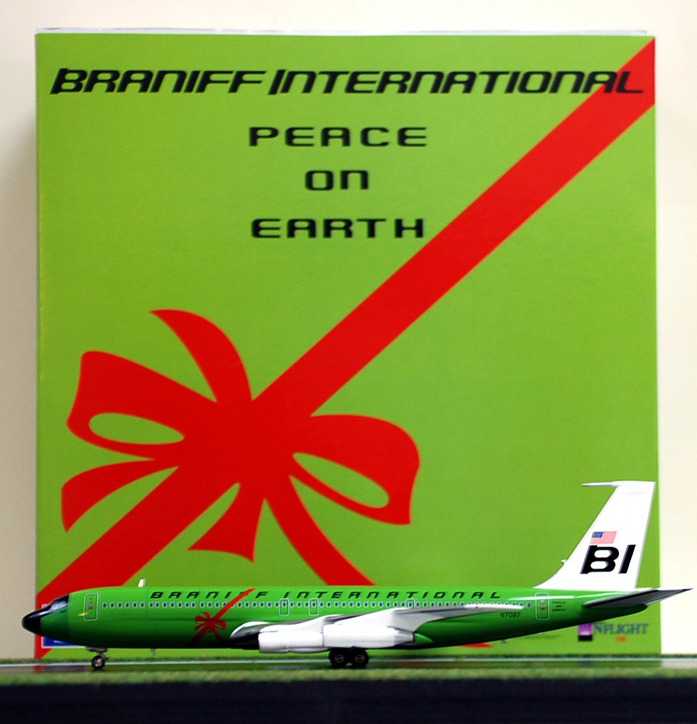 Airplane Model Braniff International Ross Perot Charter Boeing 707-327C Light Lime Green Solid Color Scheme 1/200 Scale